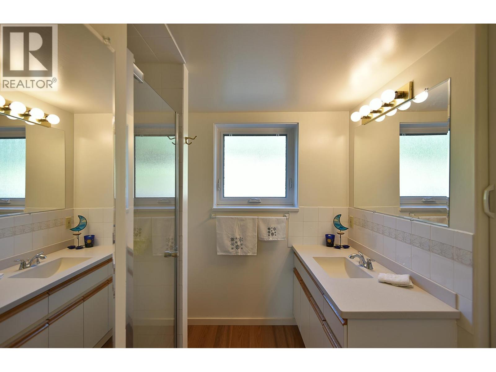 6502 Sunshine Coast Highway, Sechelt, British Columbia  V7Z 0M9 - Photo 25 - R3115485