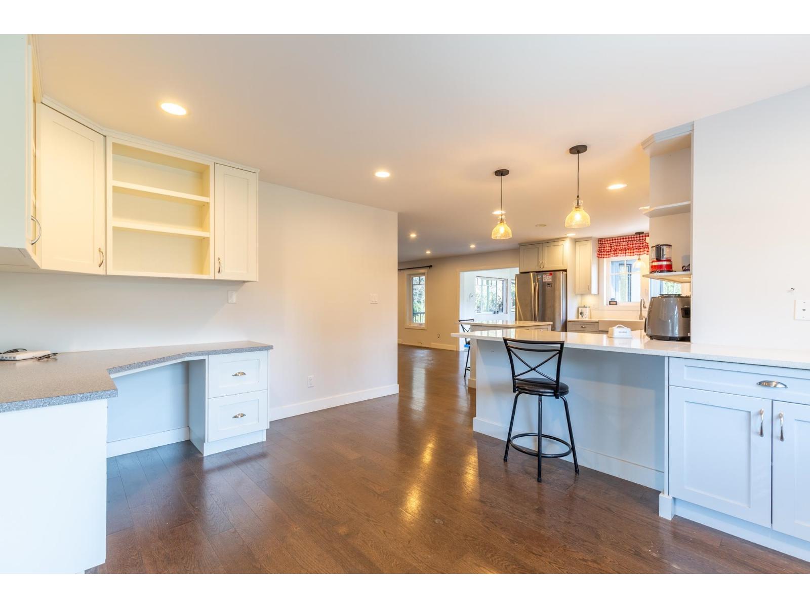 9328 Larkspur Avenue, Mission, British Columbia  V2V 7C9 - Photo 9 - R3115300