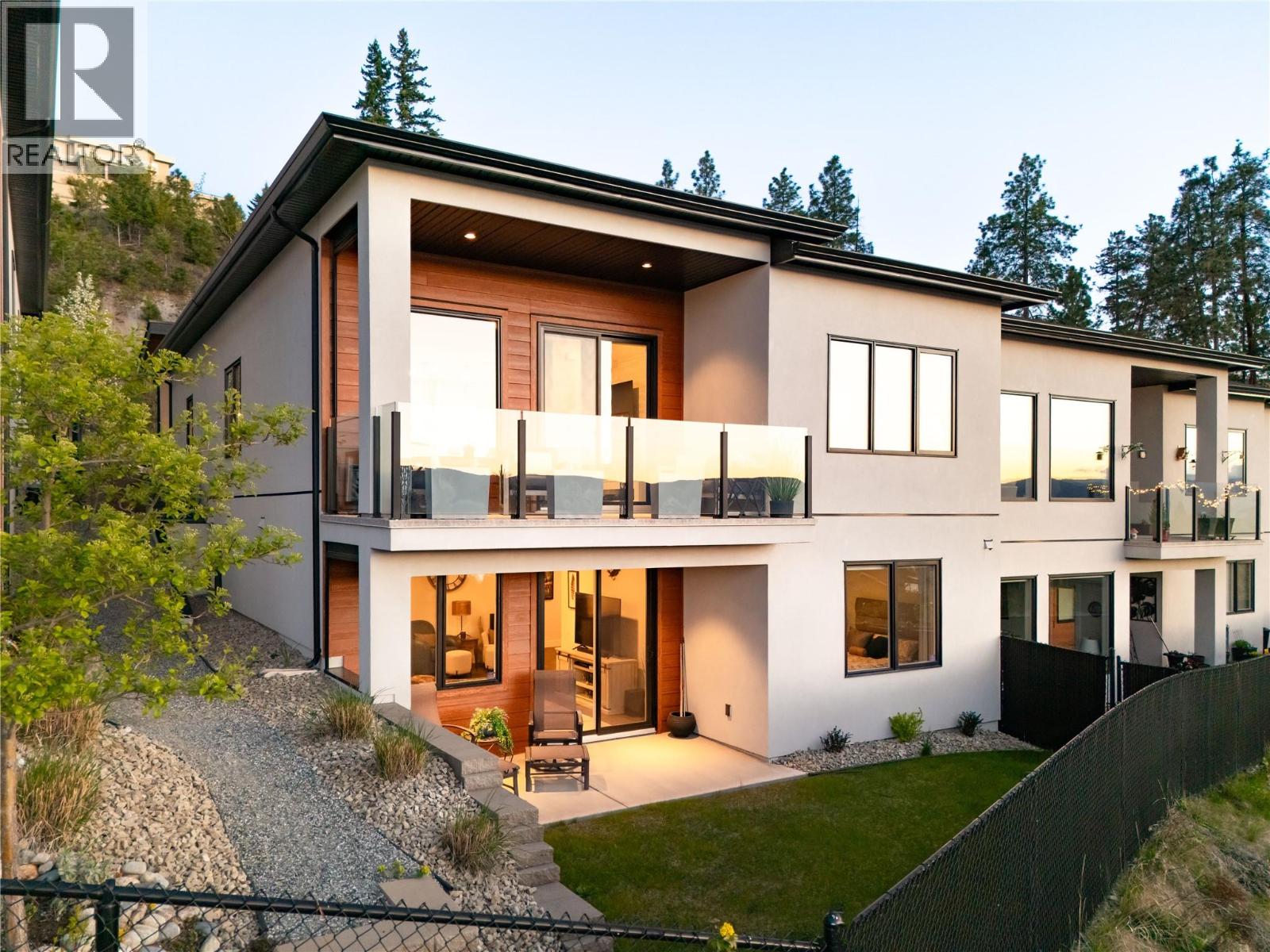 680 Cantina Court, Kelowna, British Columbia  V1W 4X6 - Photo 48 - 10377679