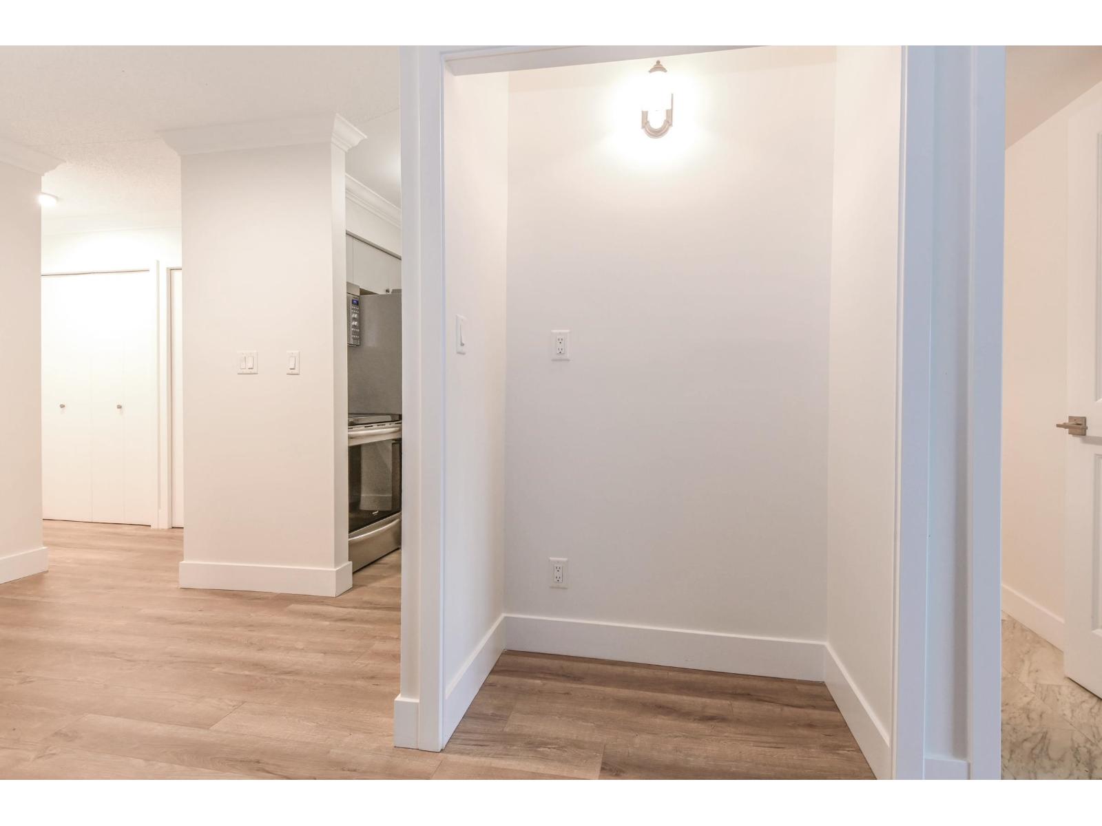 203 17661 58a Avenue, Surrey, British Columbia  V3S 1N4 - Photo 12 - R3107138