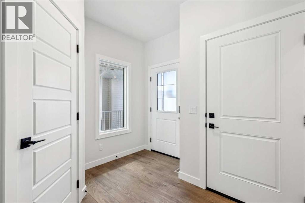 132 Southbow Village Way, Cochrane, Alberta  T4C 3J9 - Photo 3 - A2282654