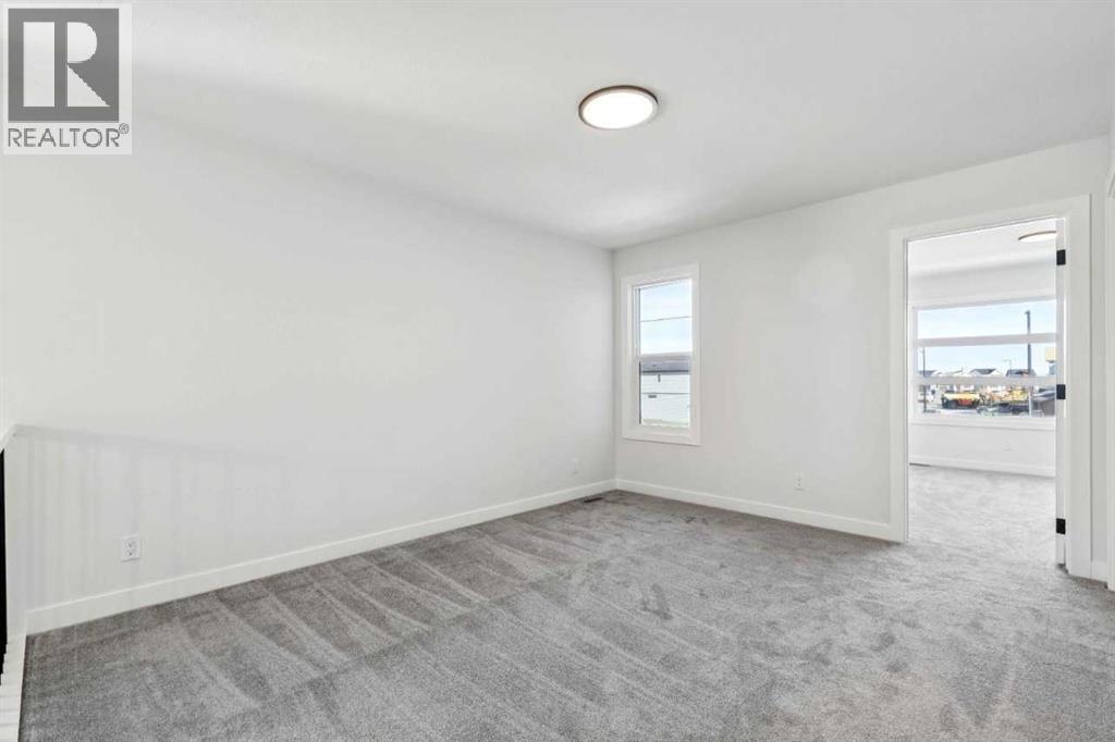 132 Southbow Village Way, Cochrane, Alberta  T4C 3J9 - Photo 19 - A2282654