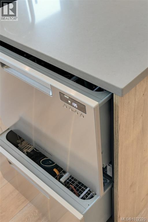 409 1588 North Dairy Rd, Saanich, British Columbia  V8T 3V4 - Photo 17 - 1032320