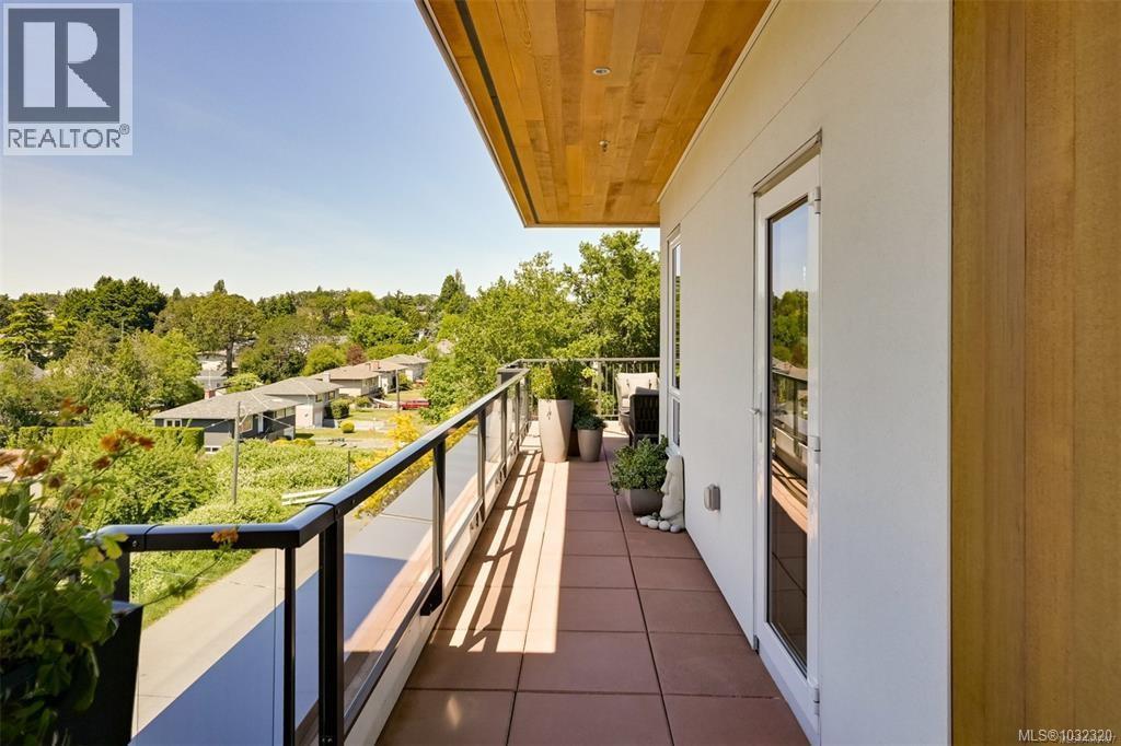 409 1588 North Dairy Rd, Saanich, British Columbia  V8T 3V4 - Photo 8 - 1032320