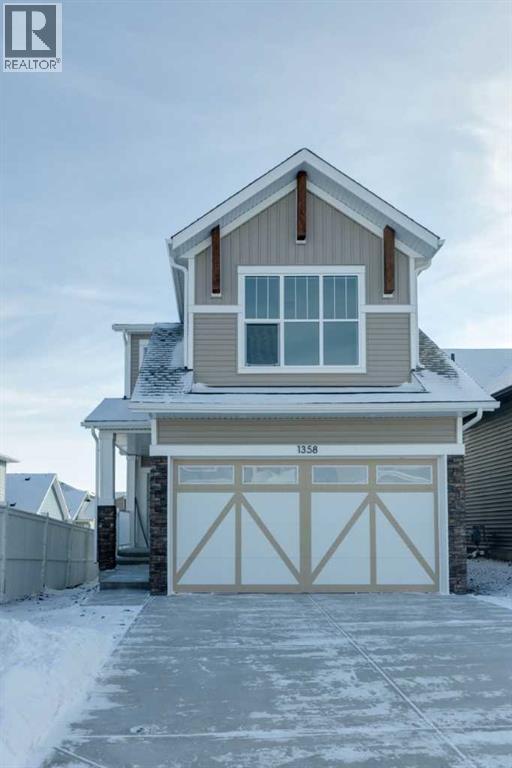 1358 Bayview Crescent SW, Airdrie, Alberta  T4B 5P1 - Photo 2 - A2287892