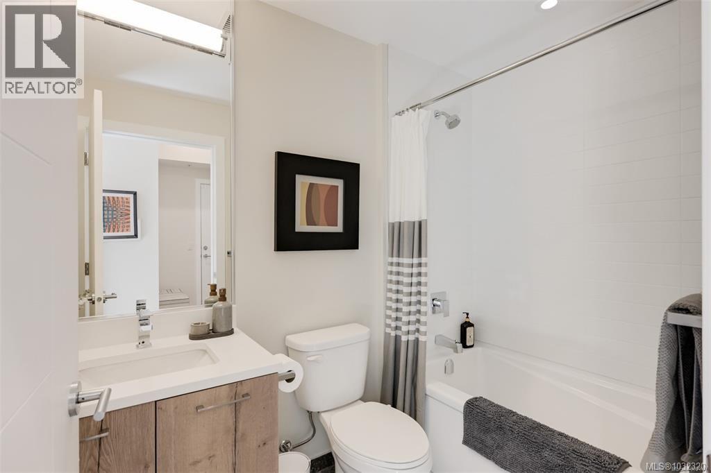 409 1588 North Dairy Rd, Saanich, British Columbia  V8T 3V4 - Photo 35 - 1032320