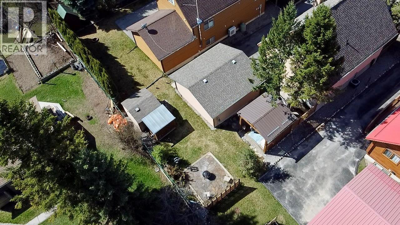 7490 Pine Cone Lane, Radium Hot Springs, British Columbia  V0A 1M0 - Photo 27 - 10384368