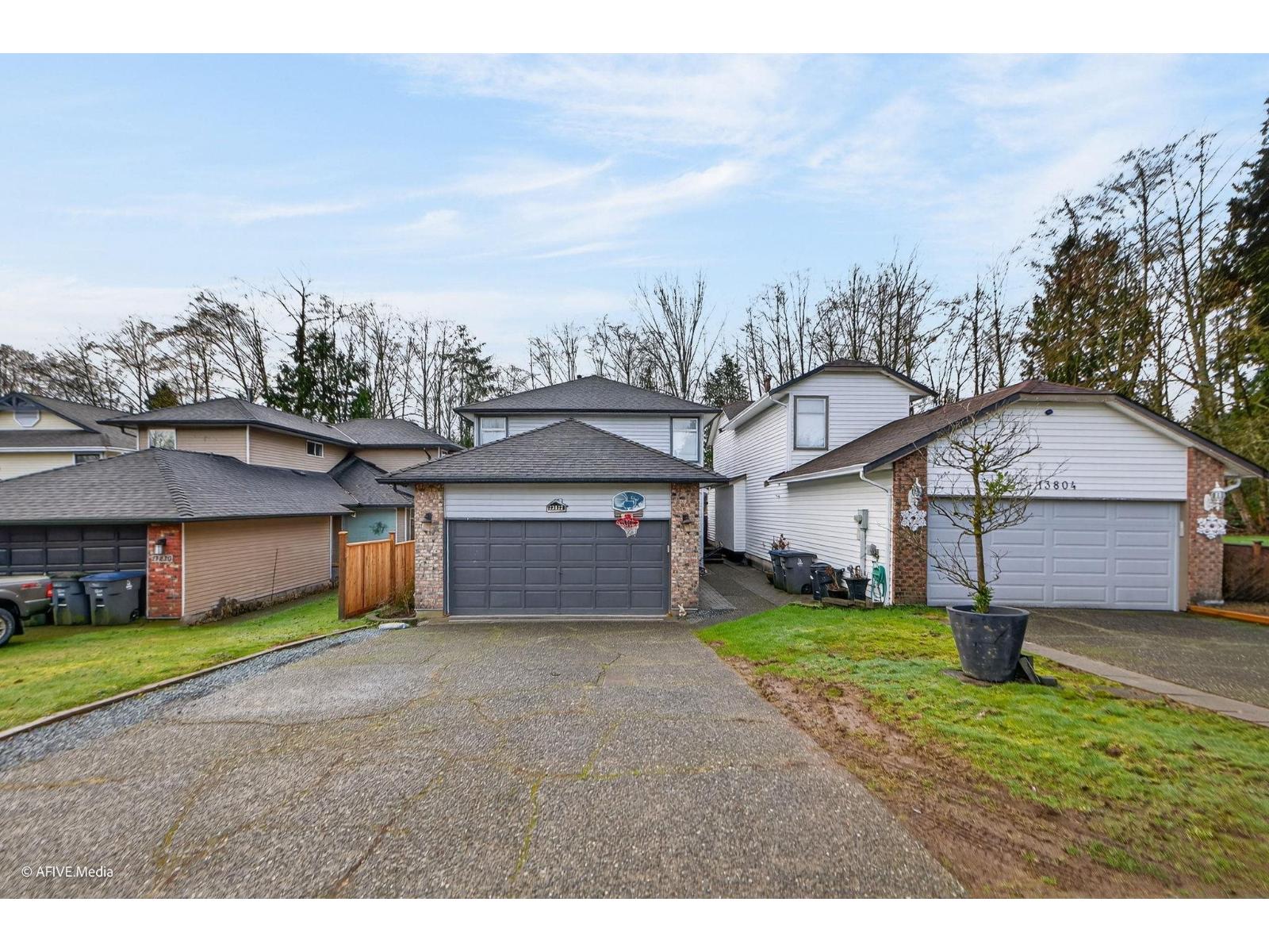 13812 65a Avenue, Surrey, British Columbia  V3W 9R8 - Photo 1 - R3115242