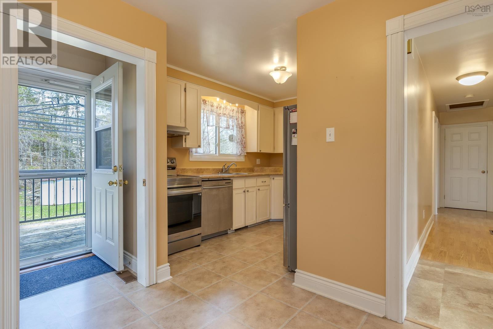 33 Rosewood Avenue, Timberlea, Nova Scotia  B3T 1C6 - Photo 10 - 202608528