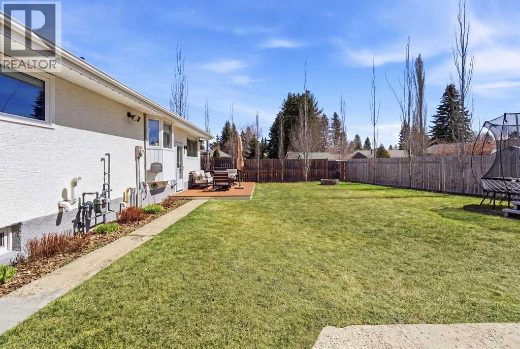 12 Stirling Close, Red Deer, Alberta  T4N 0A8 - Photo 36 - A2304214