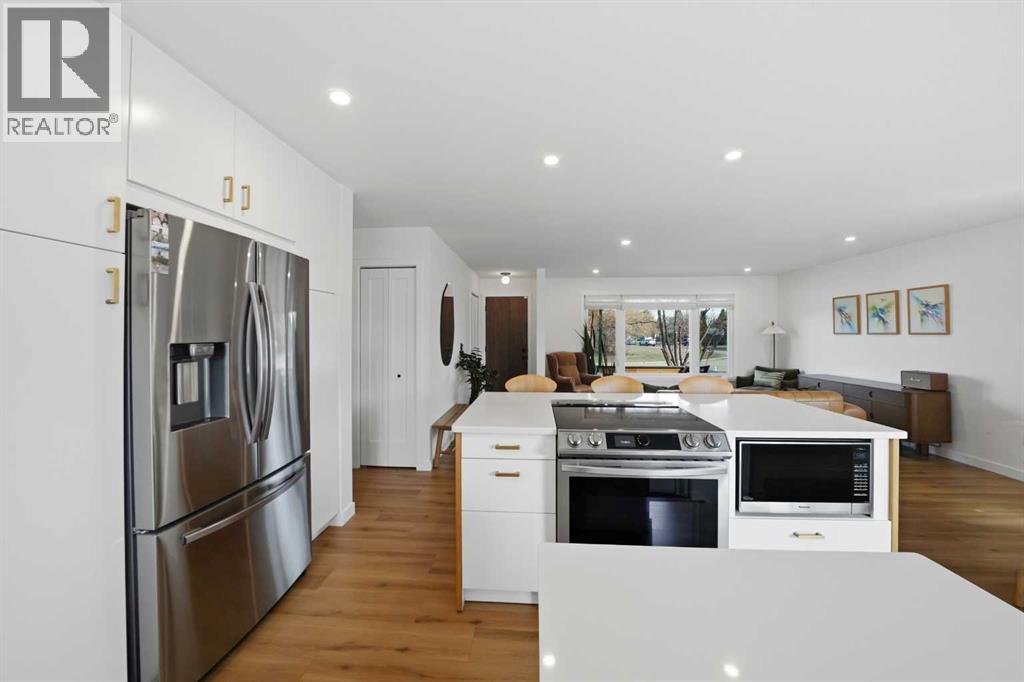 12 Stirling Close, Red Deer, Alberta  T4N 0A8 - Photo 17 - A2304214