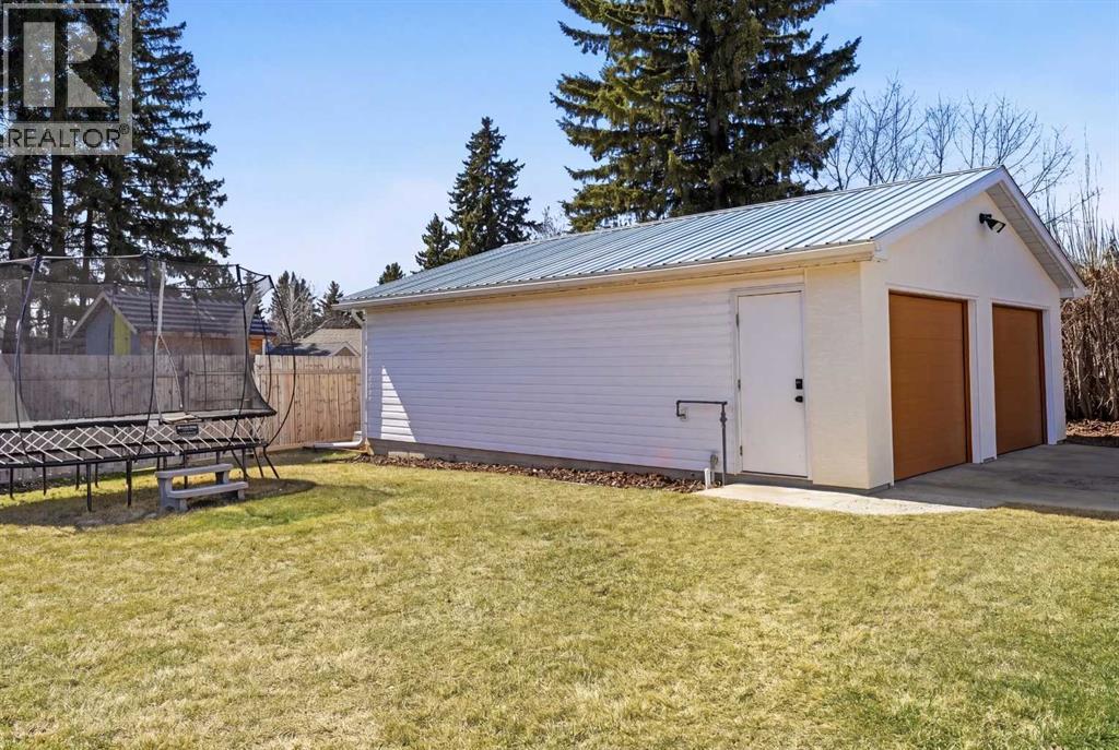 12 Stirling Close, Red Deer, Alberta  T4N 0A8 - Photo 38 - A2304214