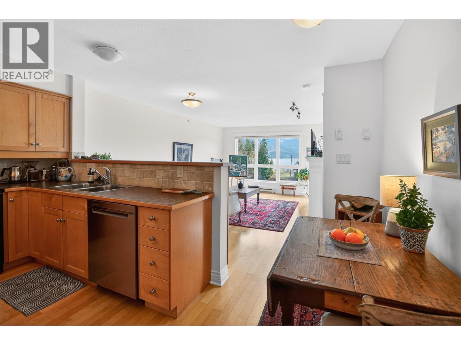 550 Rainbow Drive Unit# 302, Kaslo, British Columbia  V0G 1M0 - Photo 13 - 10384437