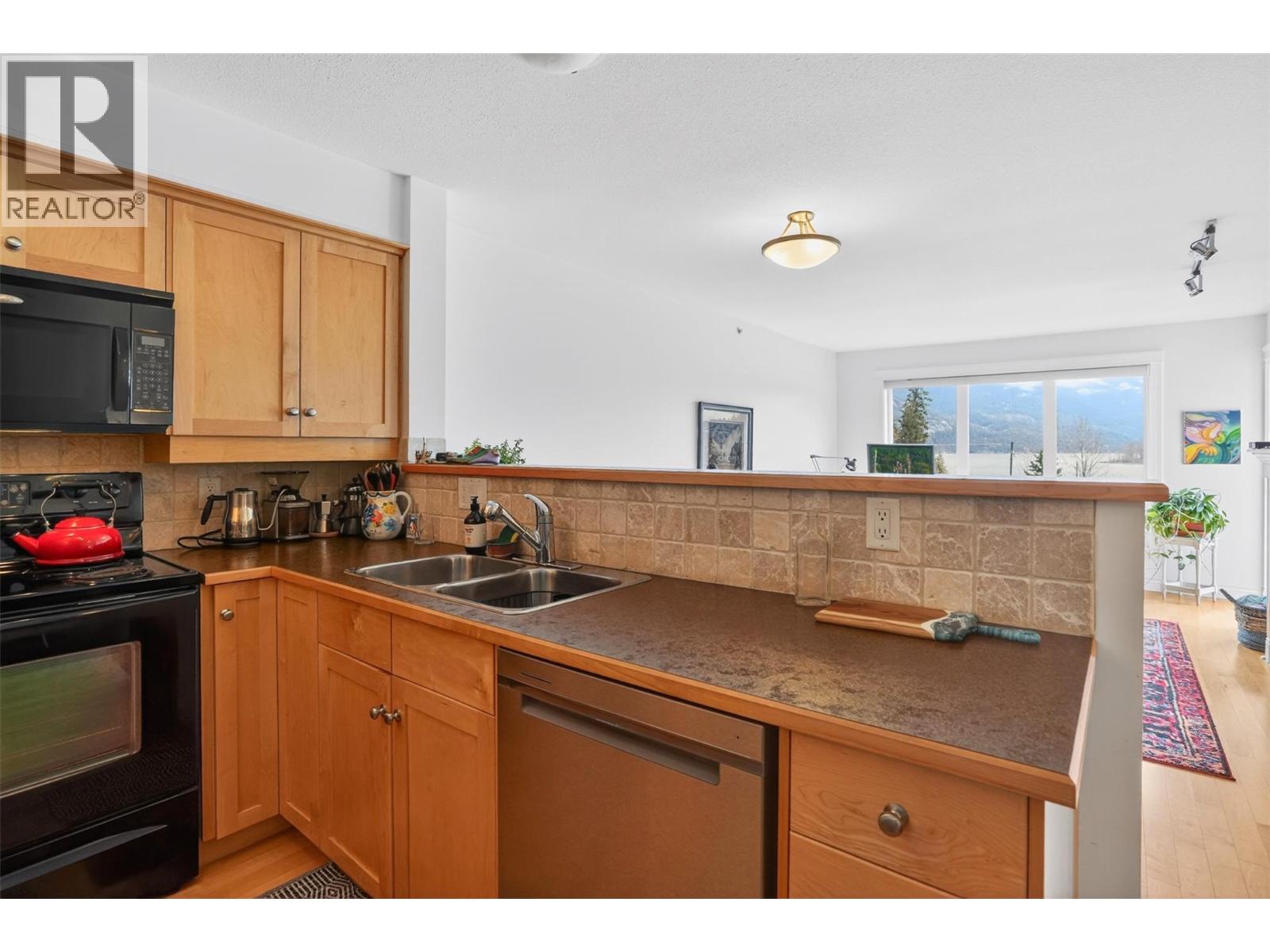 550 Rainbow Drive Unit# 302, Kaslo, British Columbia  V0G 1M0 - Photo 15 - 10384437