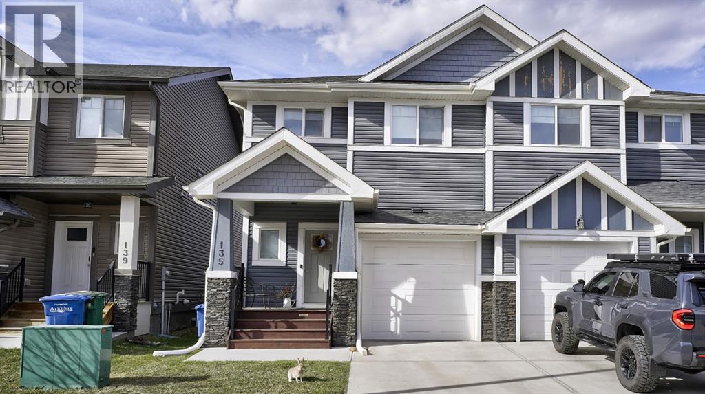 135 Reunion Loop Nw, Airdrie, Alberta  T4B 4J6 - Photo 2 - A2291091