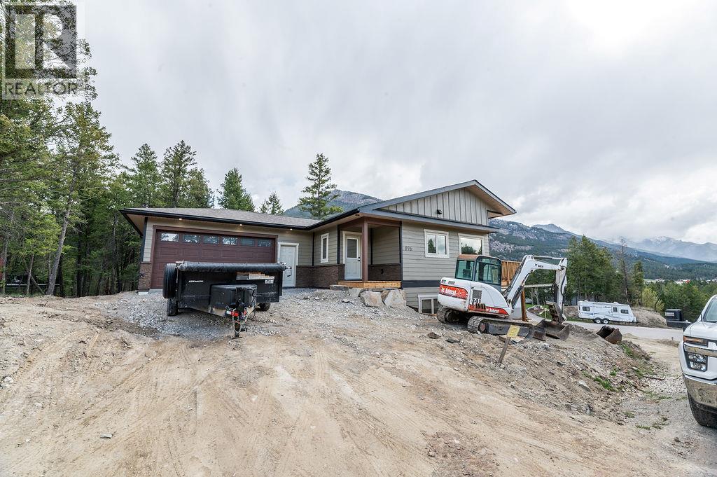 896 Copper Point Way, Windermere, British Columbia  V0A 1K3 - Photo 32 - 10384467