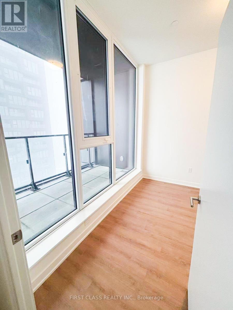 8 Olympic Garden Drive, Toronto, Ontario  M2M 0B9 - Photo 6 - C13041050