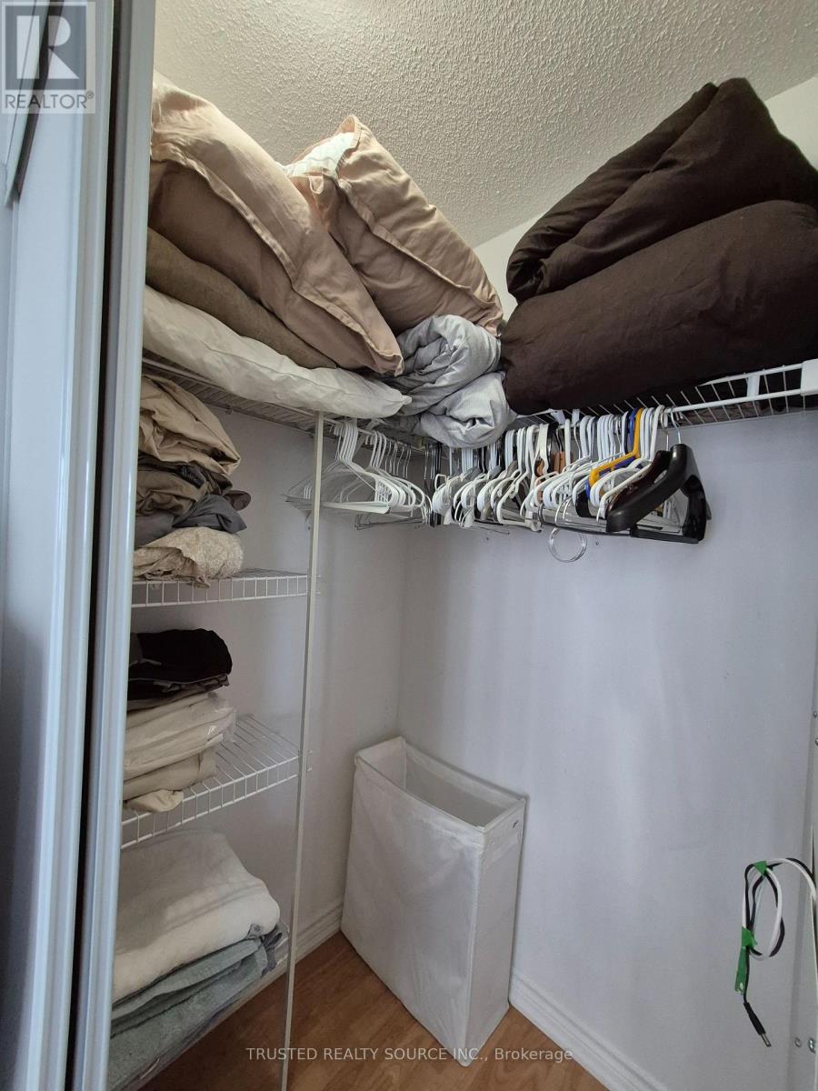 2514 - 761 Bay Street, Toronto, Ontario  M5G 2R2 - Photo 12 - C13041052