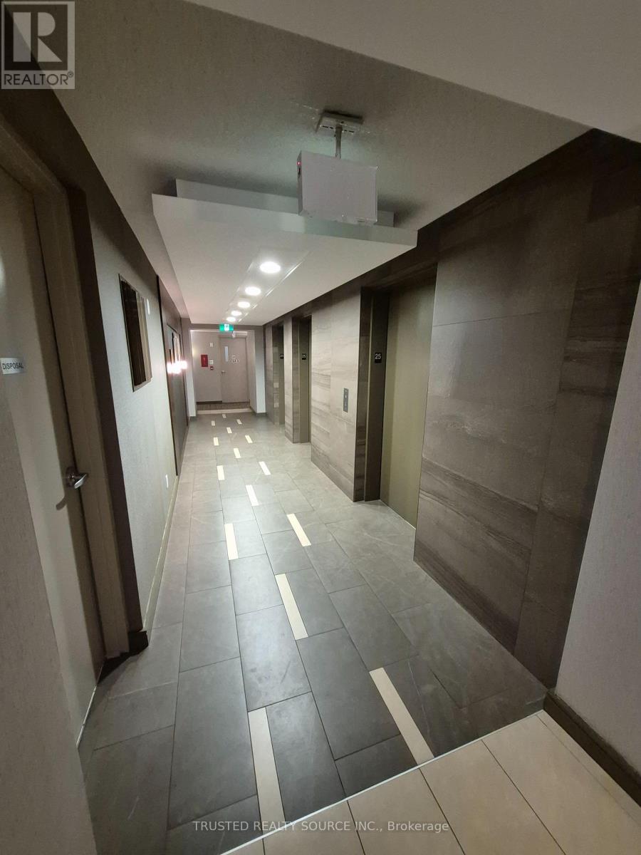 2514 - 761 Bay Street, Toronto, Ontario  M5G 2R2 - Photo 3 - C13041052