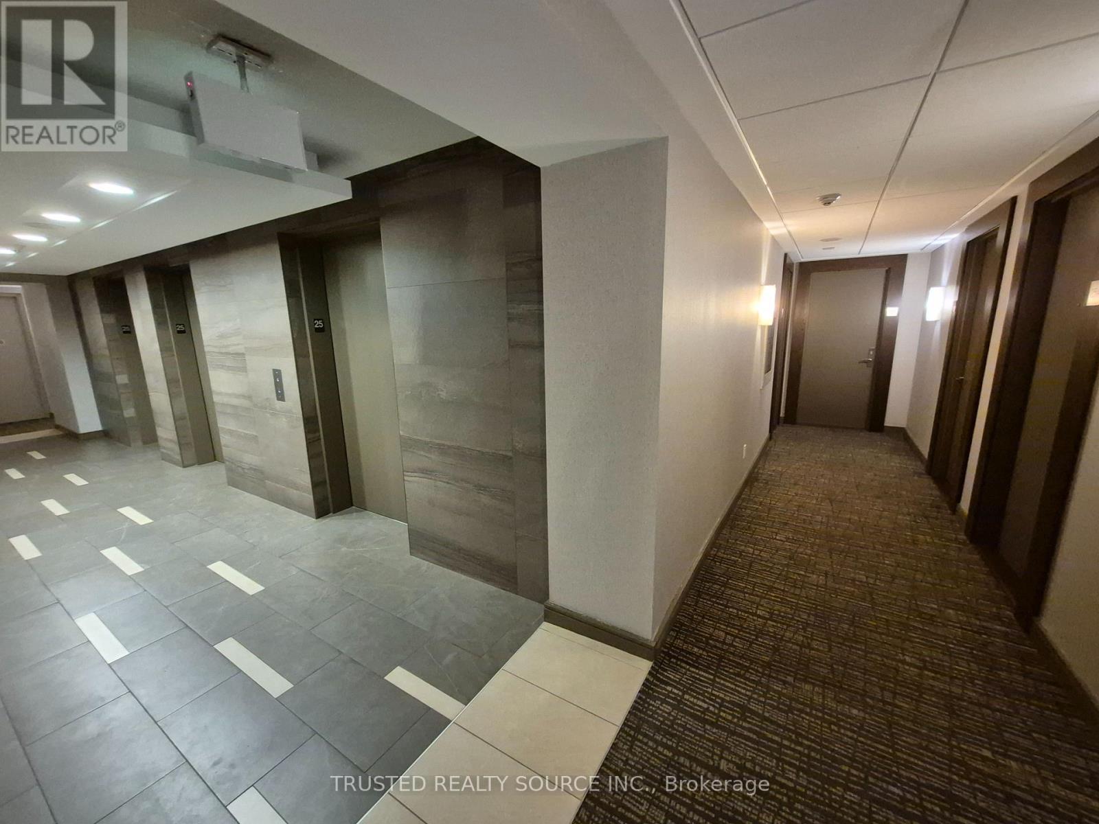 2514 - 761 Bay Street, Toronto, Ontario  M5G 2R2 - Photo 4 - C13041052