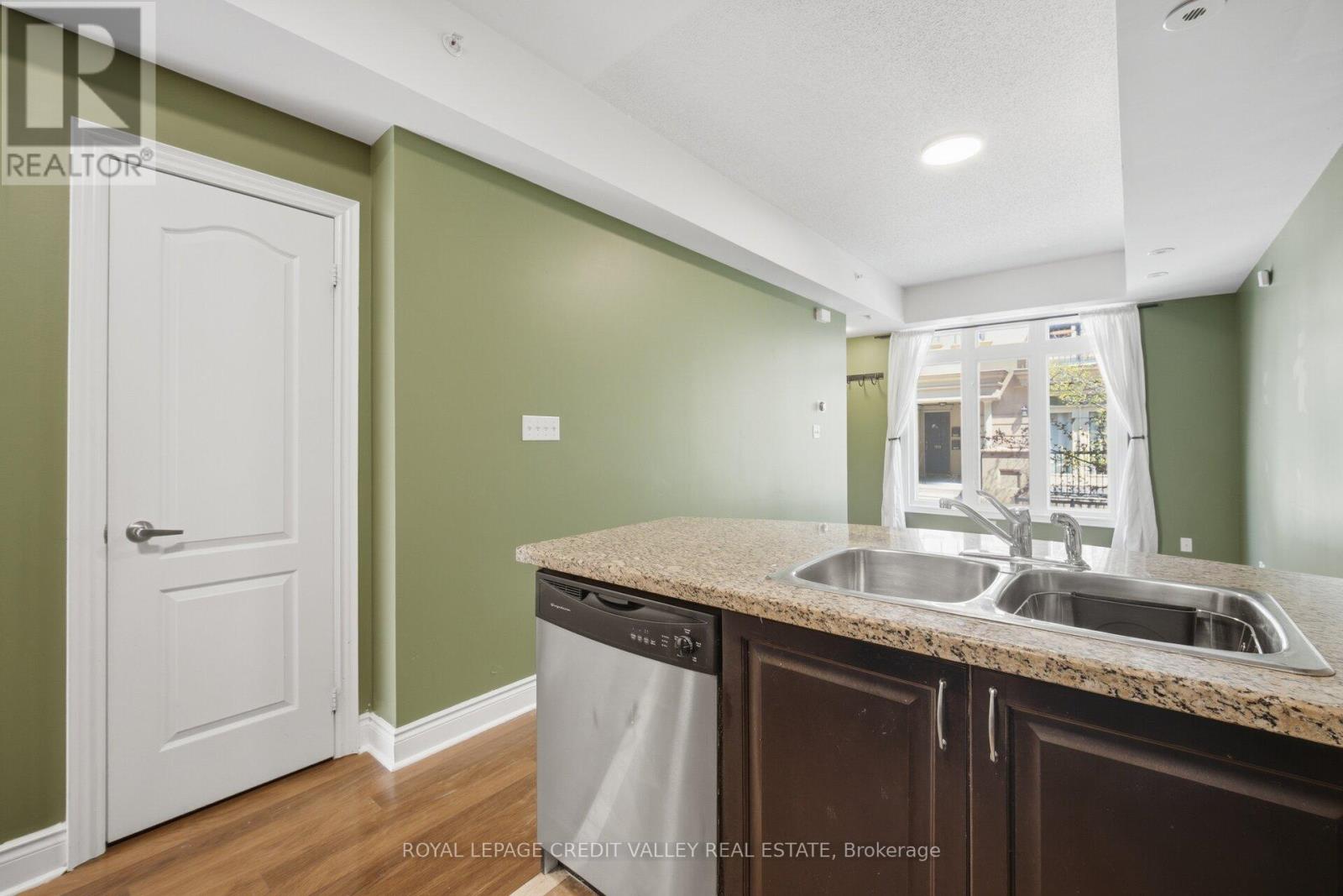 Th21 - 88 Carr Street, Toronto, Ontario  M5T 1B7 - Photo 11 - C13041110