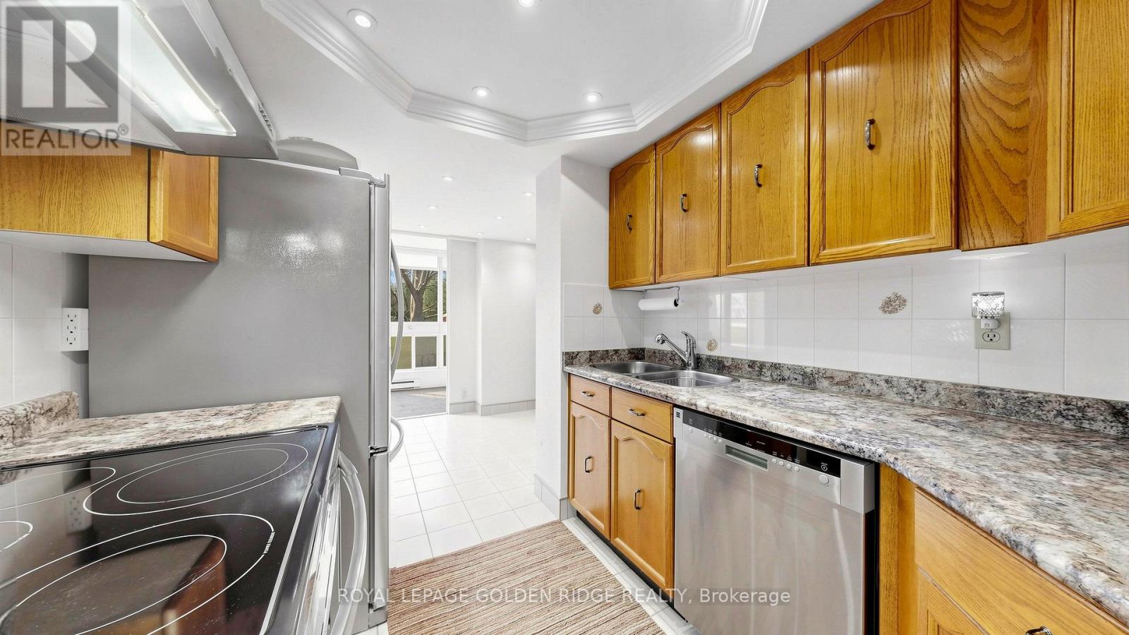 212 - 10 Kenneth Avenue, Toronto, Ontario  M2N 6K6 - Photo 15 - C13041116