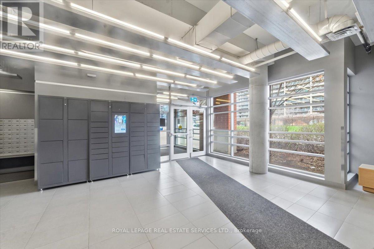 702 - 170 Sudbury Street, Toronto, Ontario  M6J 0A1 - Photo 18 - C13041172