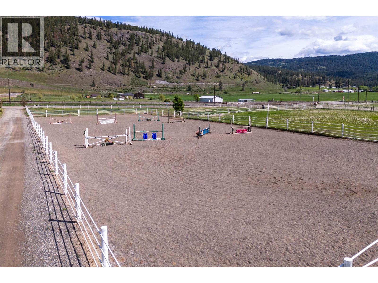 8717 Veteran Road, Kamloops, British Columbia  V0E 1Z2 - Photo 47 - 10384595