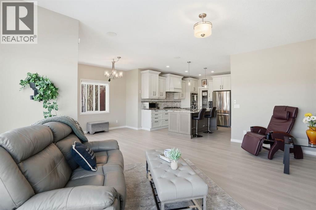 138 Reunion Landing, Airdrie, Alberta  T4B 3W4 - Photo 7 - A2295923