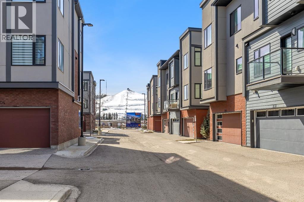 516 Greenbriar Common NW, Calgary, Alberta  T3B 6J3 - Photo 42 - A2302025