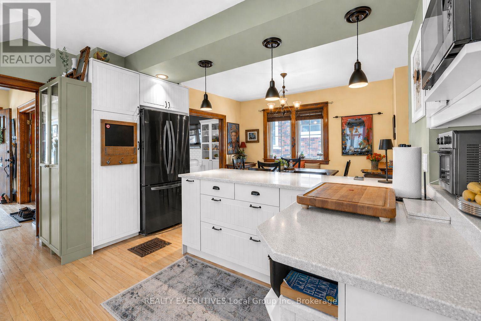 150 First Avenue E, North Bay, Ontario  P1B 1J6 - Photo 4 - X13040834