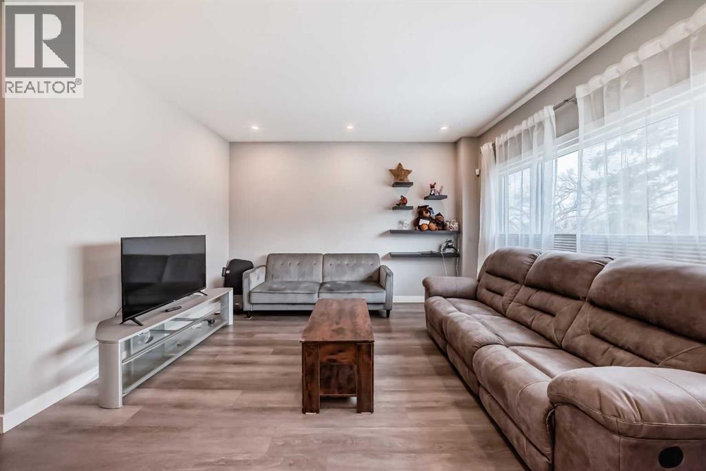 2539 10 Avenue Se, Calgary, Alberta  T2A 0C2 - Photo 5 - A2304535