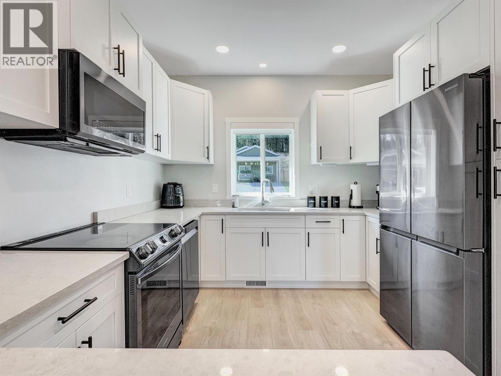 7 555 Wotzke Drive, Williams Lake, British Columbia  V2G 4K2 - Photo 4 - R3115451