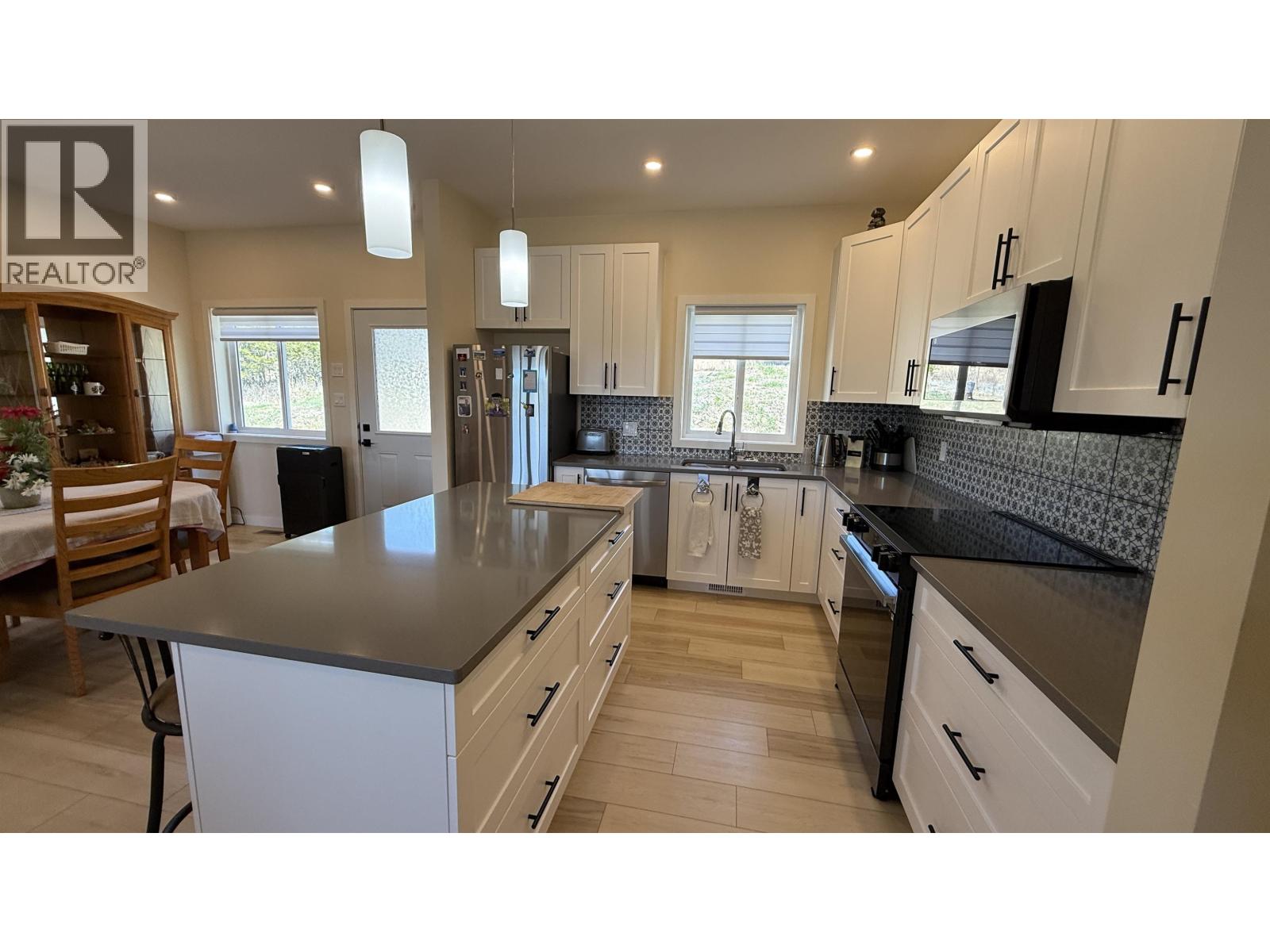 3791 Dodge Road, Lac La Hache, British Columbia  V0K 1T1 - Photo 7 - R3115496