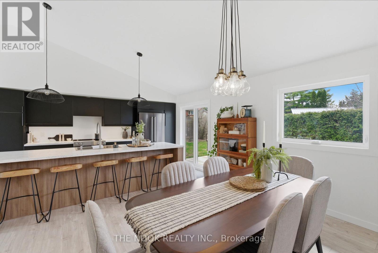 11 Lynn Crescent, Brock, Ontario  L0E 1E0 - Photo 15 - N12963428