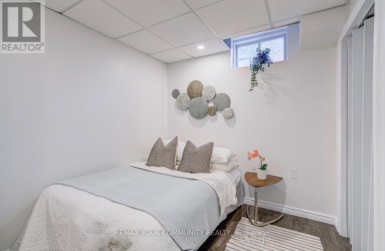 8 Ozner Crescent, Vaughan, Ontario  L4H 0E2 - Photo 11 - N13041144