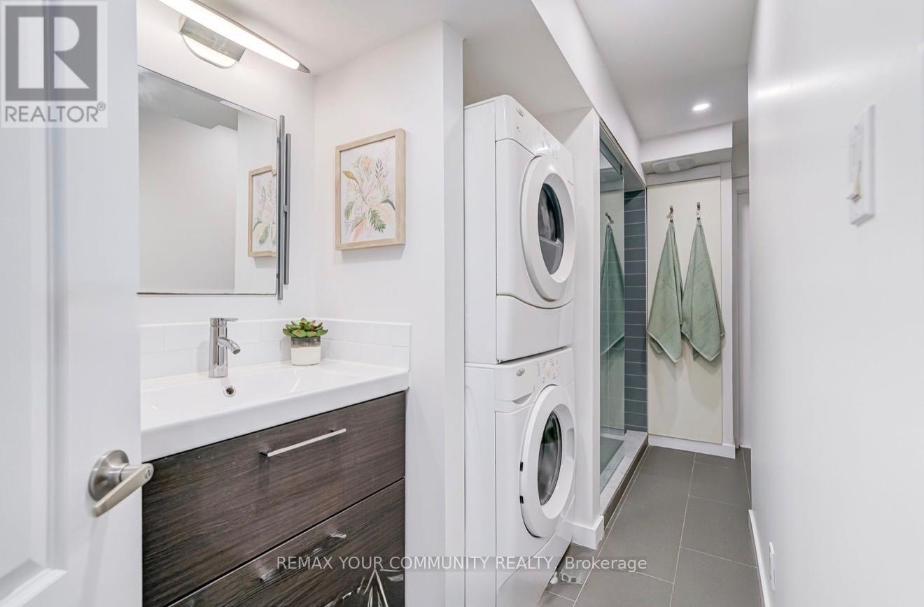 8 Ozner Crescent, Vaughan, Ontario  L4H 0E2 - Photo 13 - N13041144