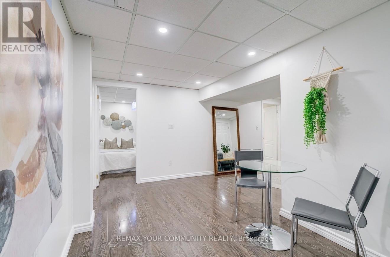 8 Ozner Crescent, Vaughan, Ontario  L4H 0E2 - Photo 7 - N13041144