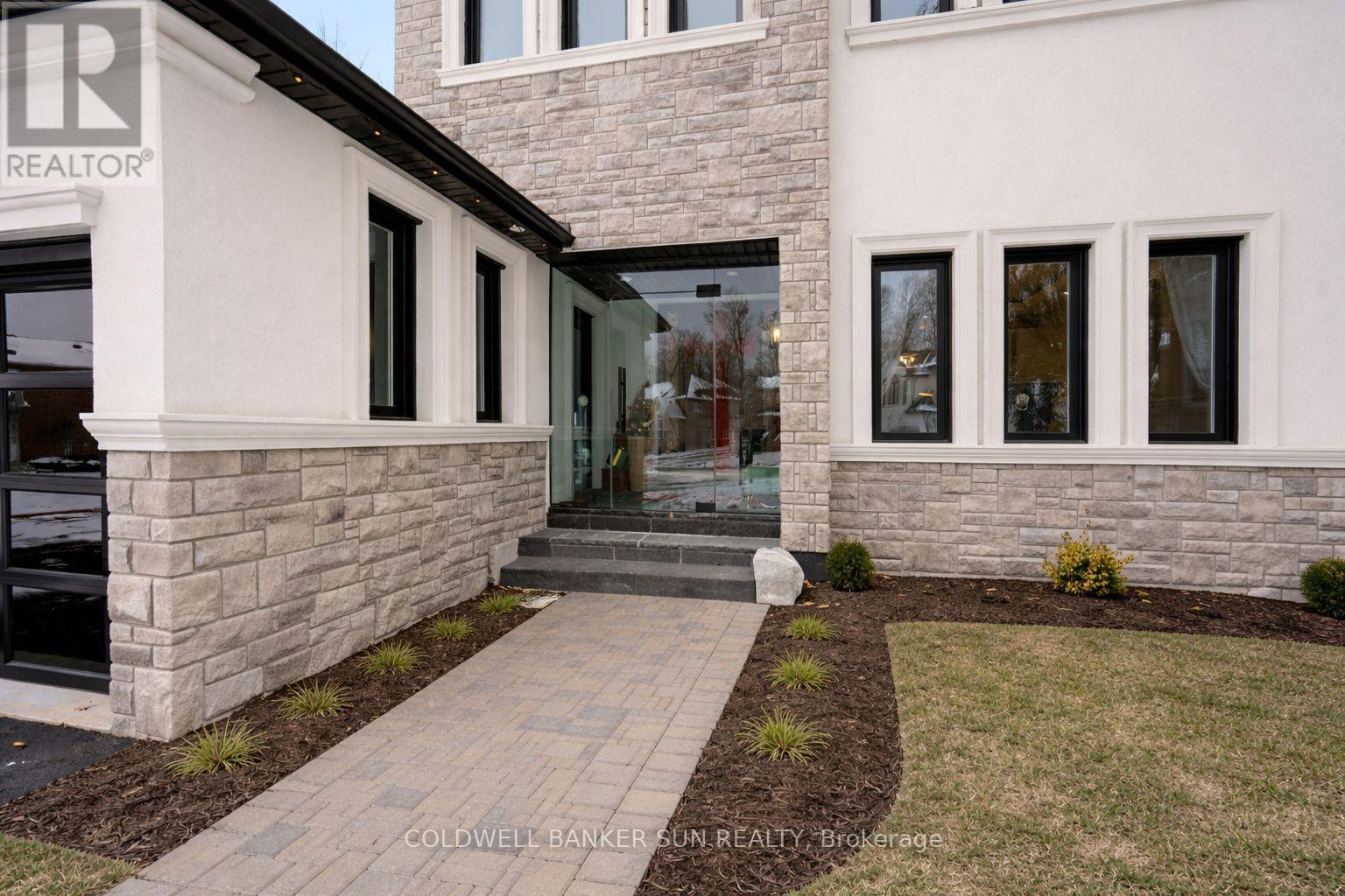 34 Previn Court, New Tecumseth, Ontario  L9R 1N8 - Photo 5 - N13041178