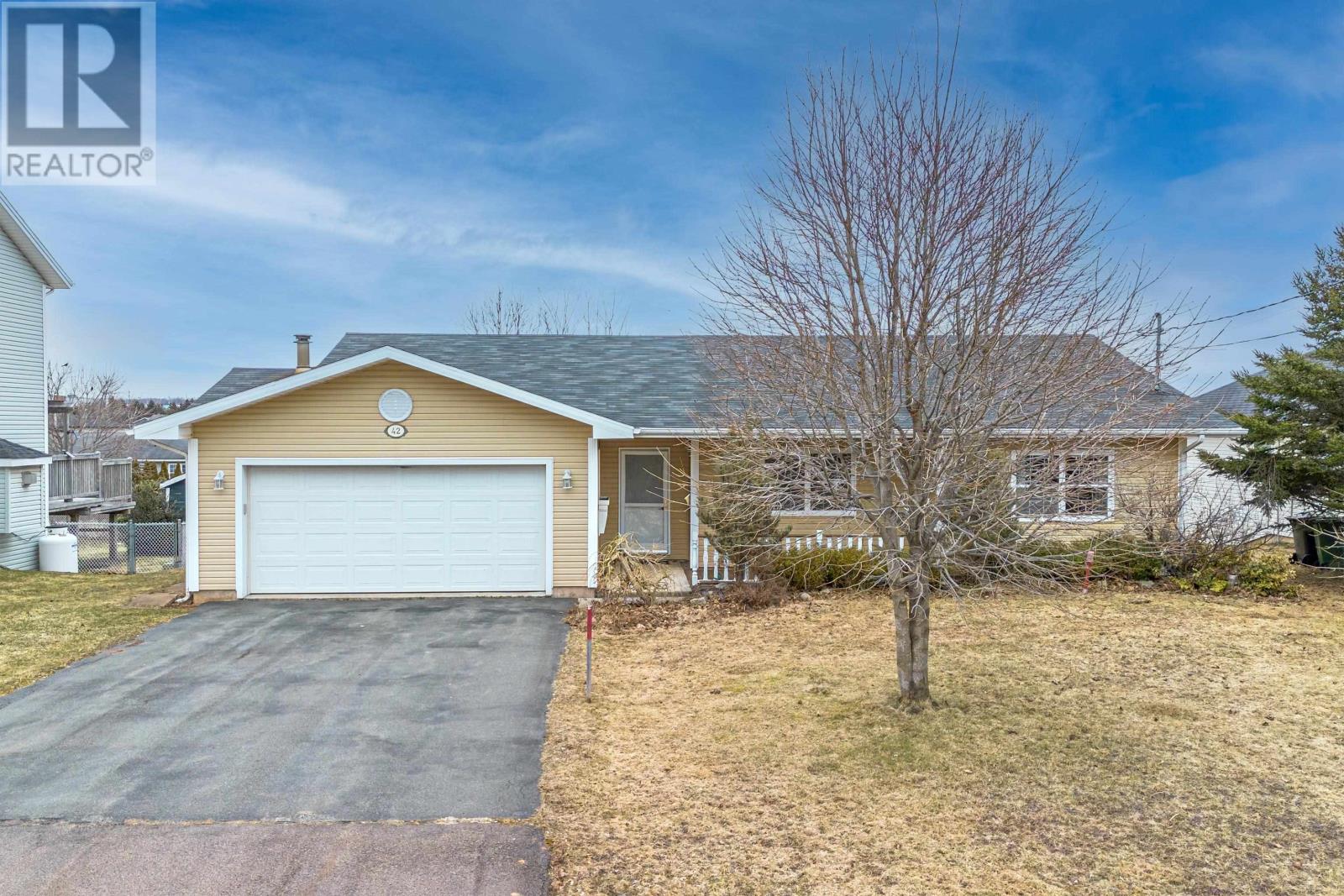 42 Braemore Avenue, Charlottetown, Prince Edward Island  C1E 1P8 - Photo 1 - 202608532