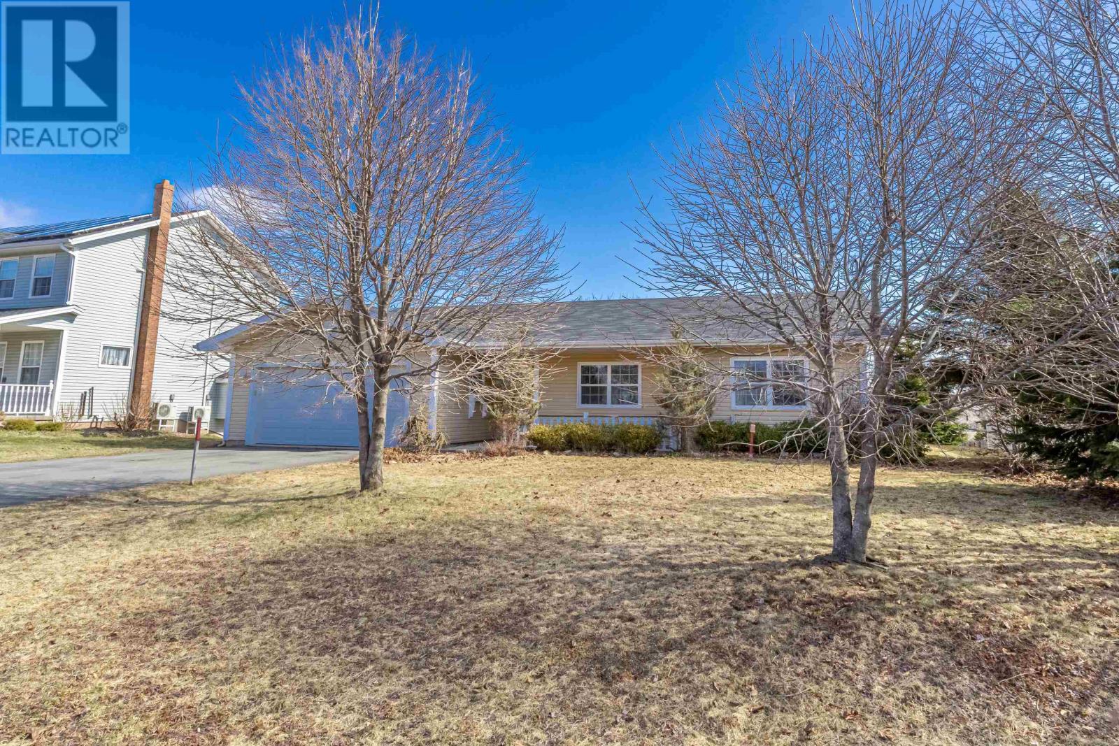 42 Braemore Avenue, Charlottetown, Prince Edward Island  C1E 1P8 - Photo 3 - 202608532