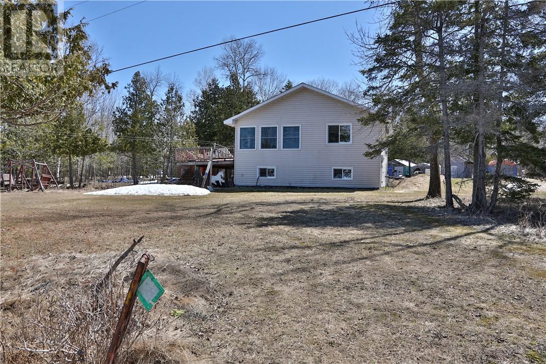30 Grandor, Kagawong, Ontario  P0P 1J0 - Photo 3 - 2127276