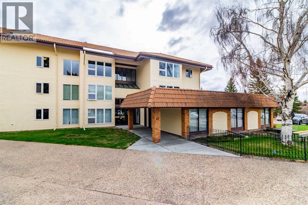 110, 65 Temple Blvd W, Lethbridge, Alberta  T1K 5M2 - Photo 1 - A2304898