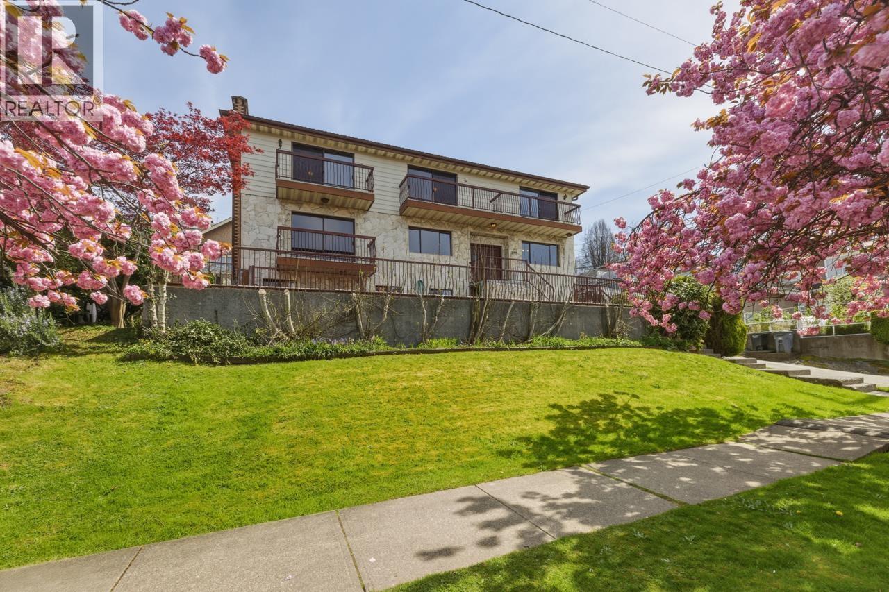 370 N KOOTENAY STREET, Vancouver, British Columbia