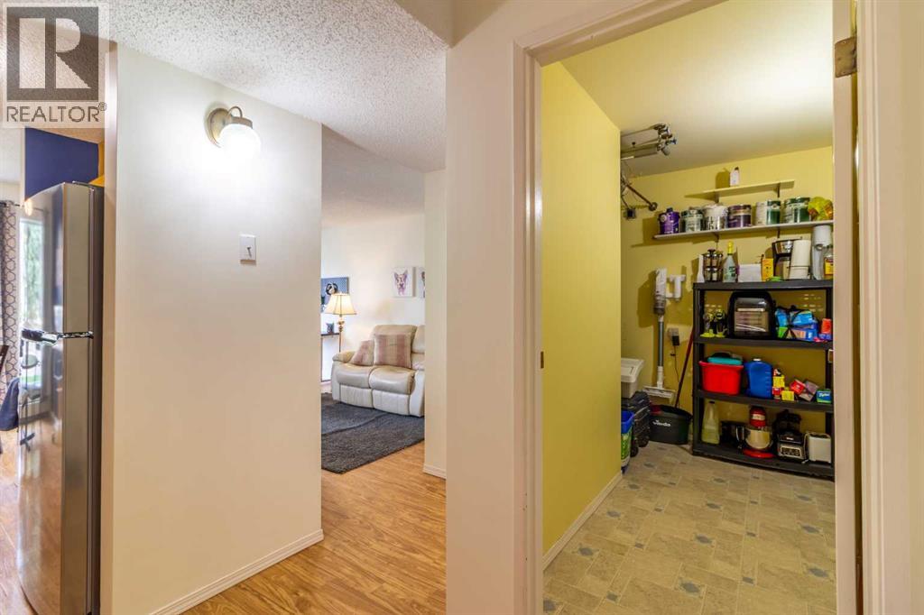 110, 65 Temple Blvd W, Lethbridge, Alberta  T1K 5M2 - Photo 8 - A2304898