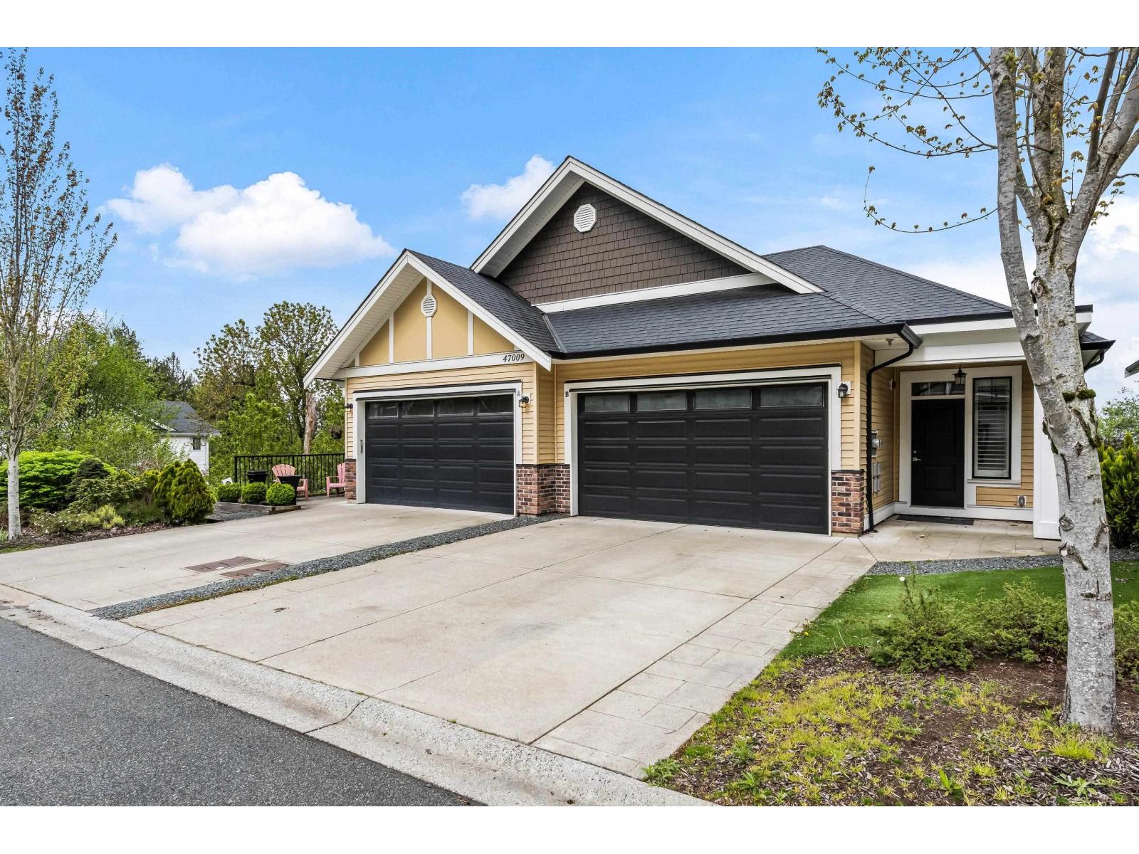 B 47009 Sylvan Drive, Promontory, Chilliwack, British Columbia  V2R 0X2 - Photo 2 - R3115510