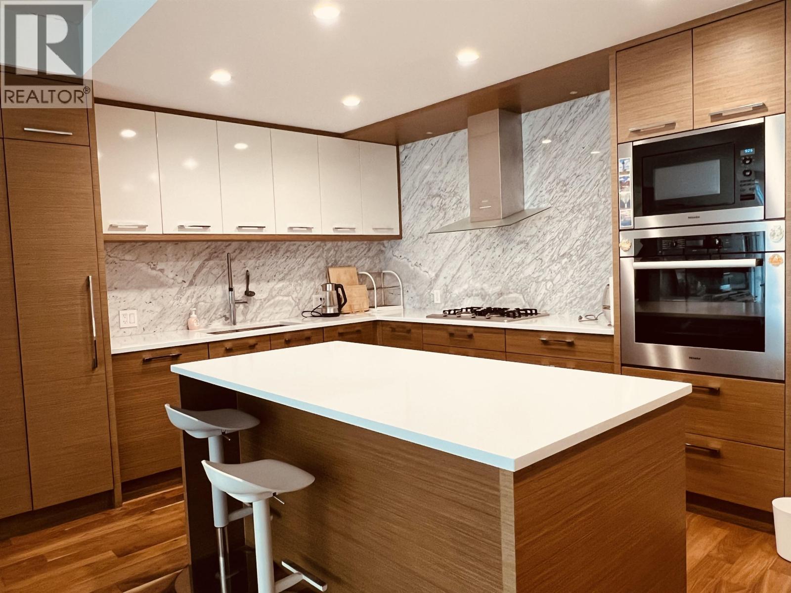 1605 4360 Beresford Street, Burnaby, British Columbia  V5C 5A7 - Photo 2 - R3111837