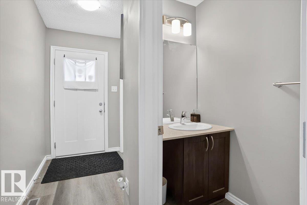 559 Ebbers Wy Nw, Edmonton, Alberta  T5Y 3T8 - Photo 10 - E4484034