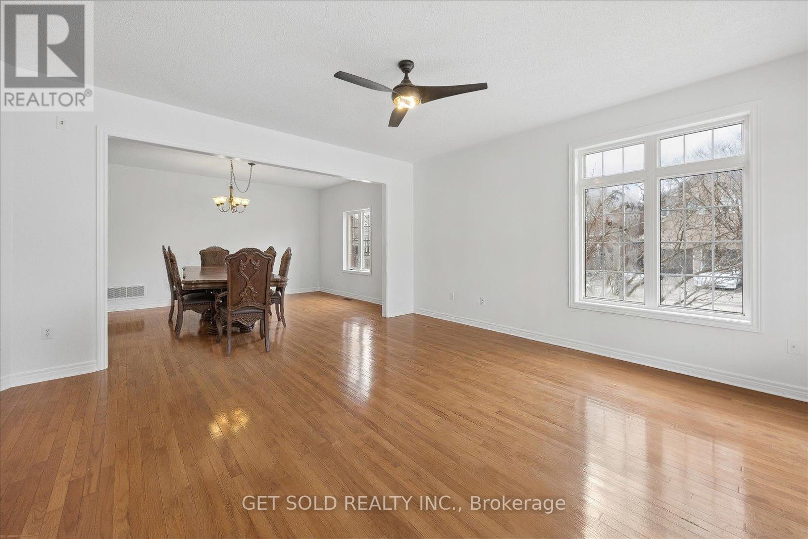 16 Deerchase Road, Brampton, Ontario  L6P 2L4 - Photo 12 - W13041140