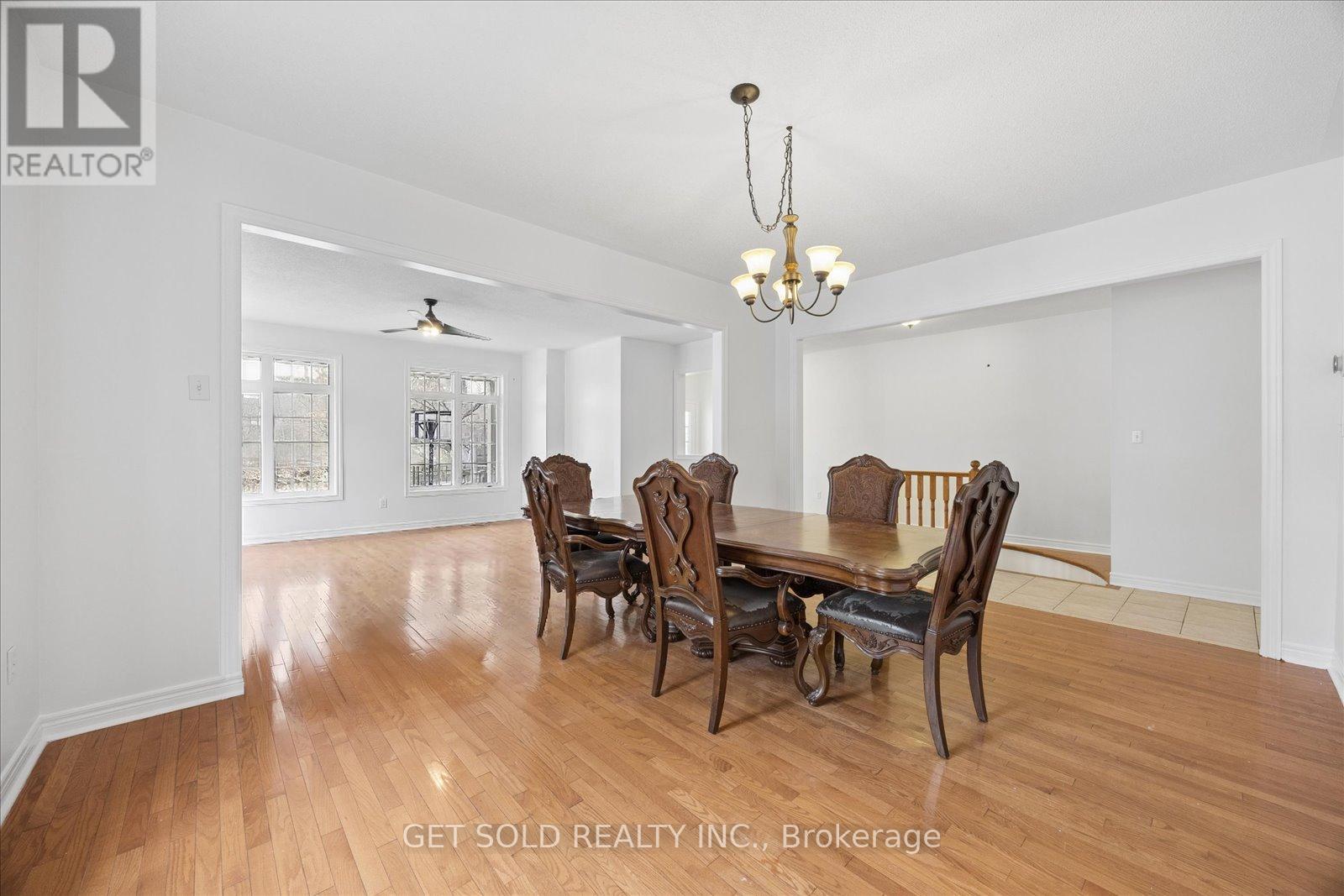 16 Deerchase Road, Brampton, Ontario  L6P 2L4 - Photo 13 - W13041140